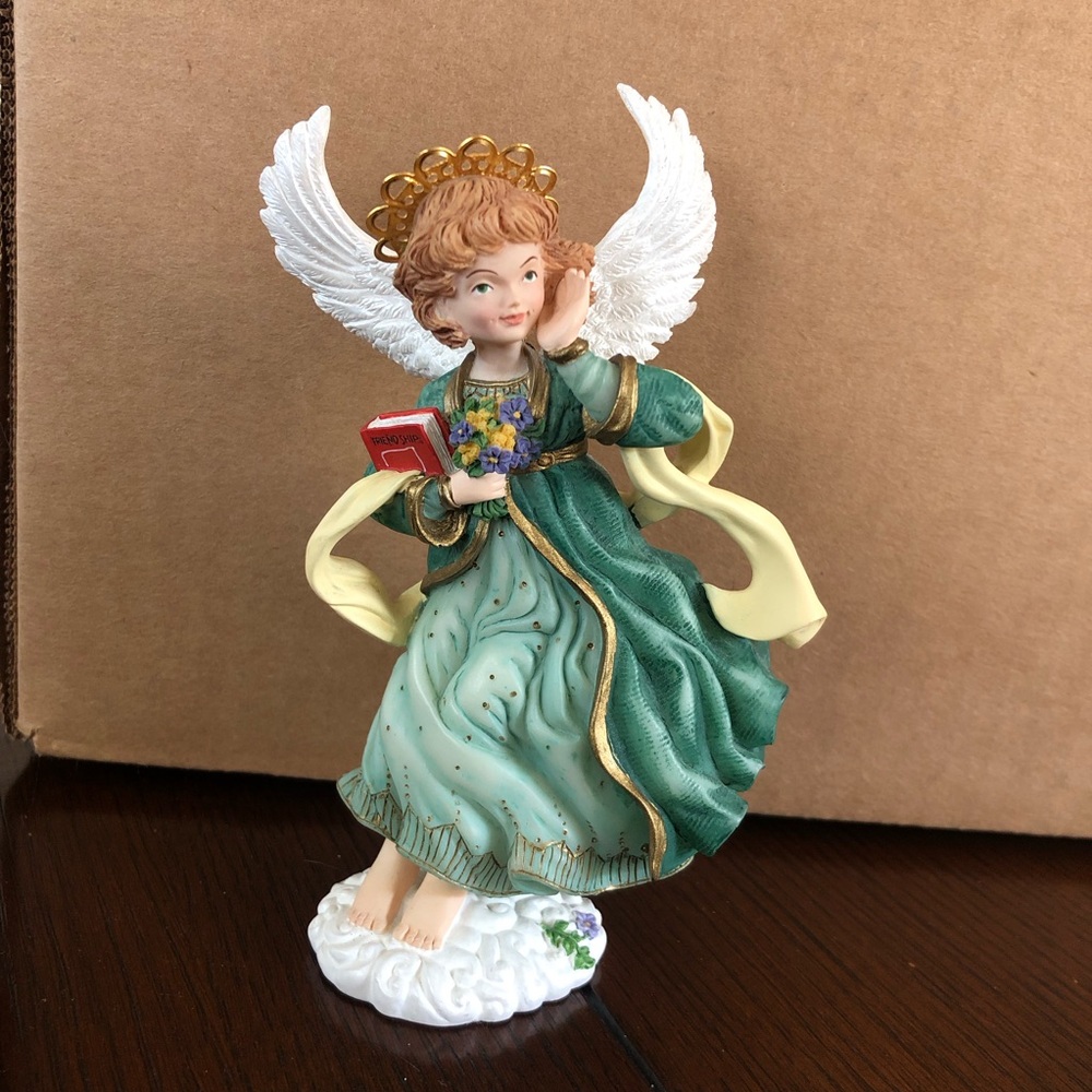 Angels Beside Me Samantha Guardian of Friendship Figurine GA01 Vintage Nutshell